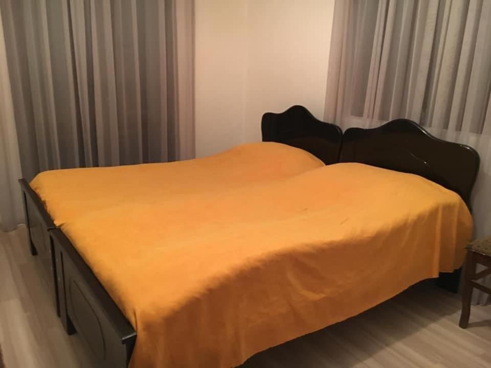 ציחיסדזירי Family Hotel Our House מראה חיצוני תמונה