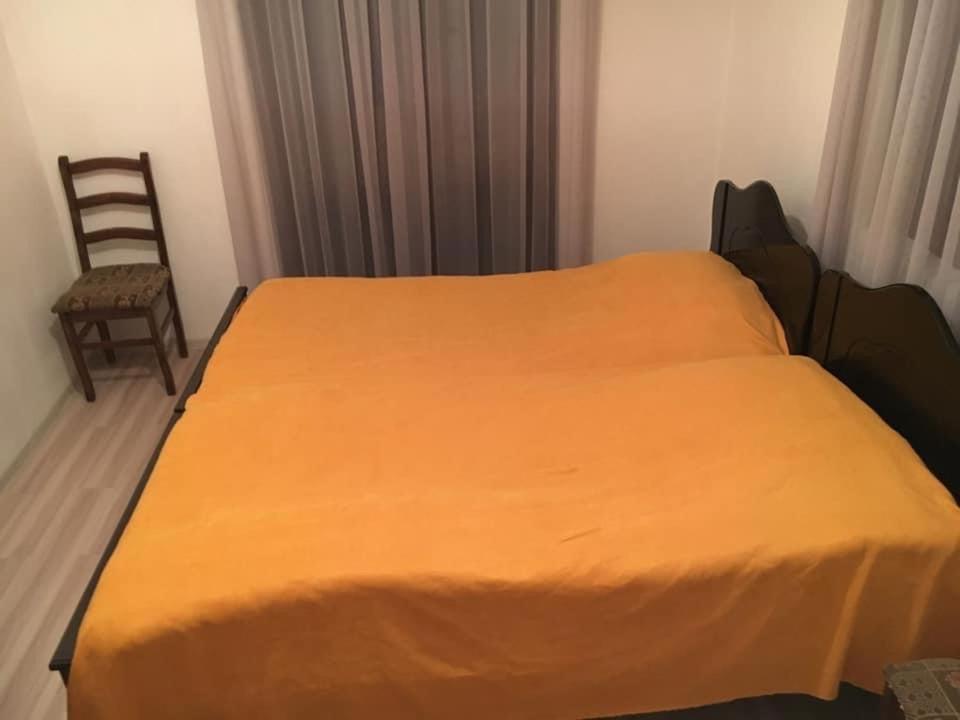 ציחיסדזירי Family Hotel Our House מראה חיצוני תמונה
