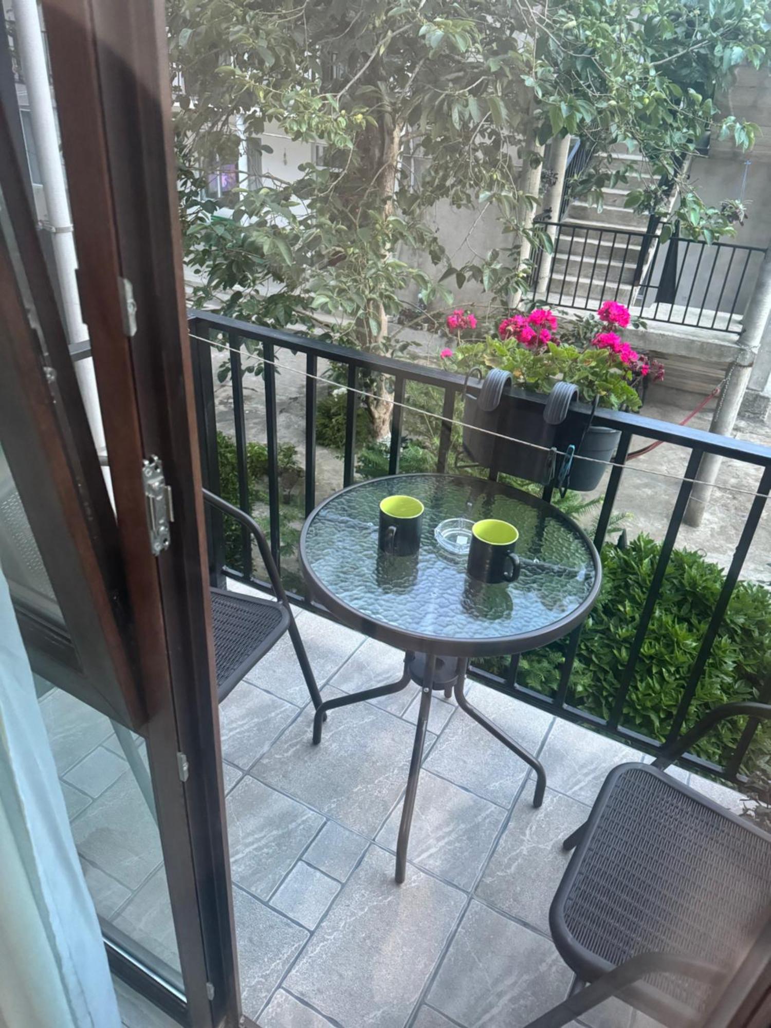 ציחיסדזירי Family Hotel Our House מראה חיצוני תמונה
