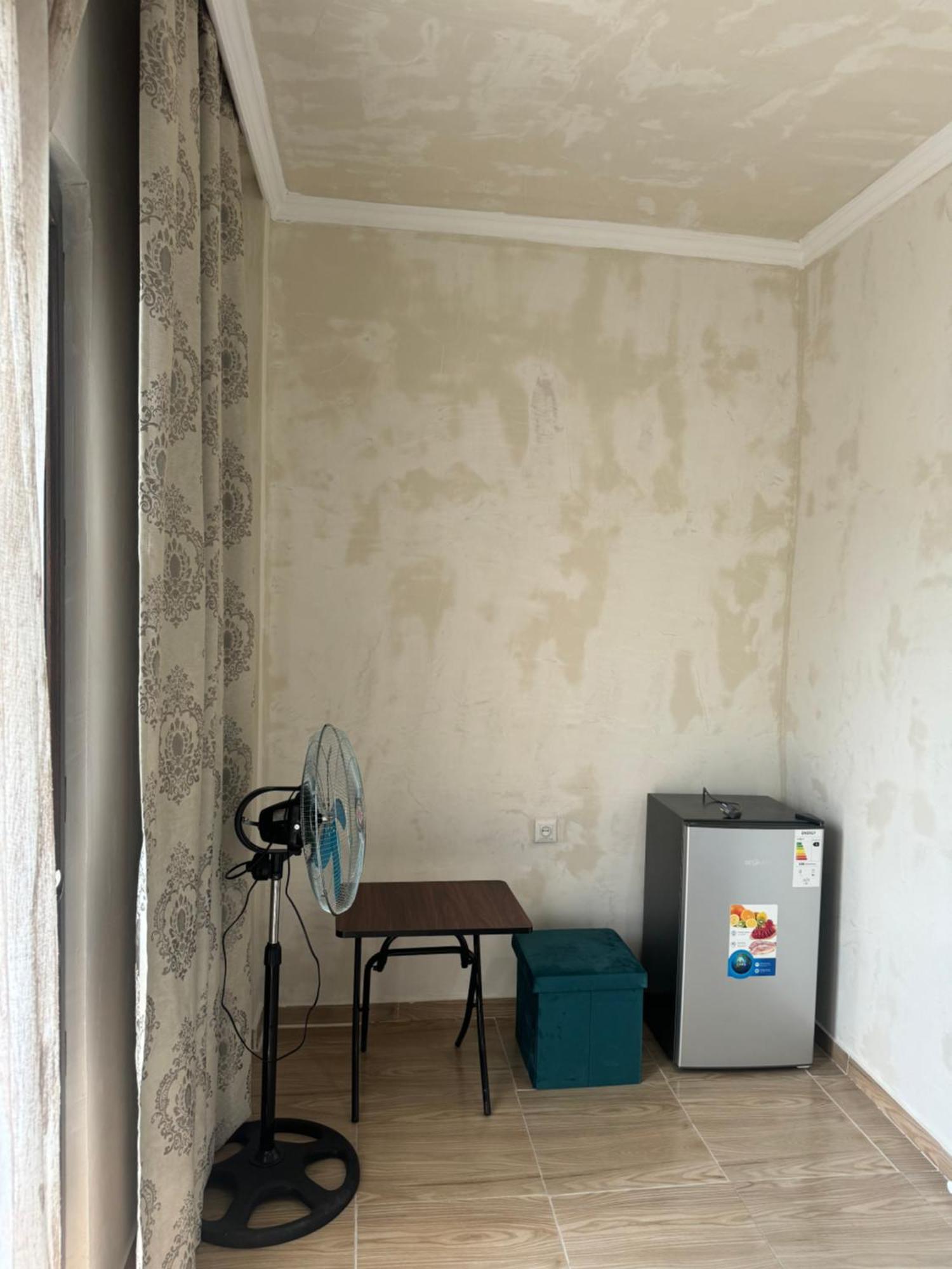 ציחיסדזירי Family Hotel Our House מראה חיצוני תמונה