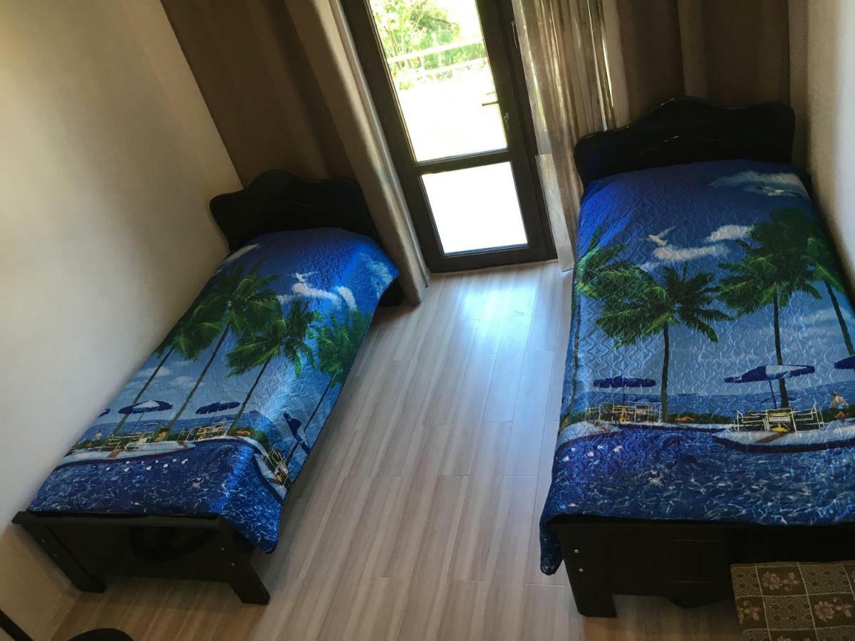 ציחיסדזירי Family Hotel Our House מראה חיצוני תמונה